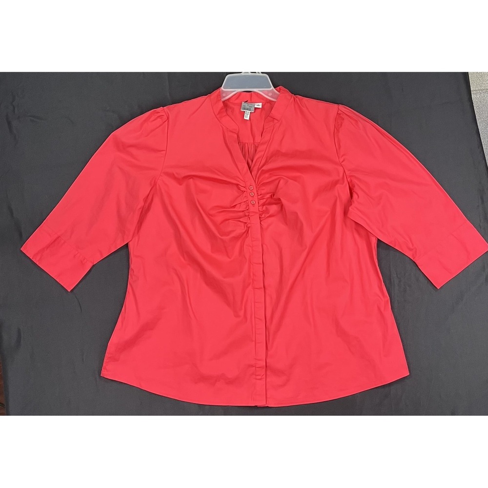 NWT St. John's Bay Woman 1X Red Stretch V-Neck 3/4 Sleeve Pleated Front Blouse